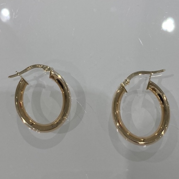 Pure gold earrings 14K, 2 Grams, NWT. - Picture 6 of 6